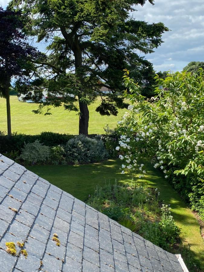 Glen Lyon Lodge Bed And Breakfast Нэрн Экстерьер фото