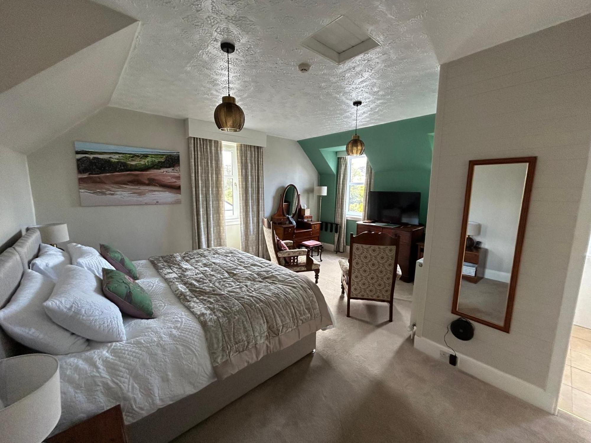 Glen Lyon Lodge Bed And Breakfast Нэрн Экстерьер фото