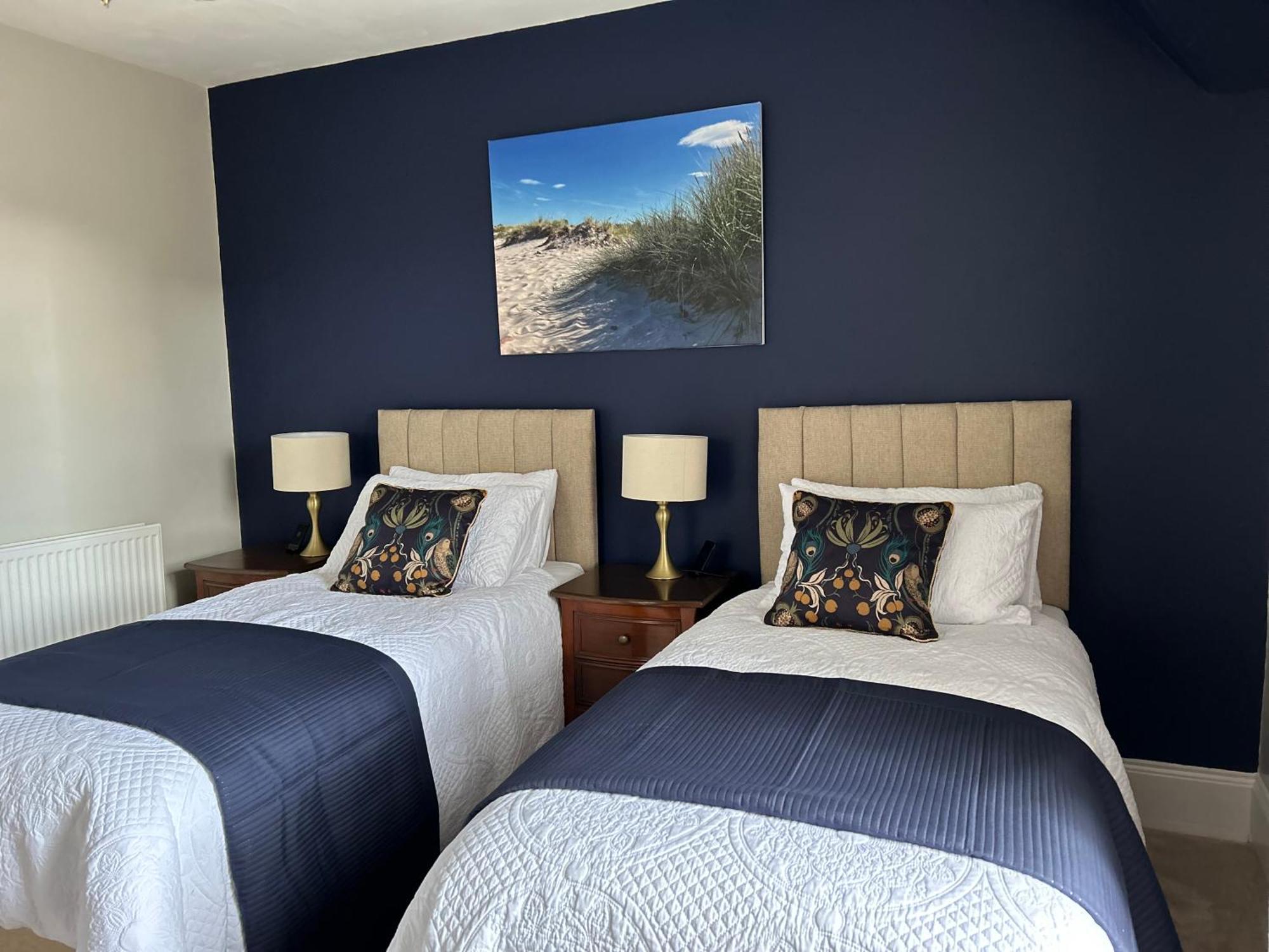 Glen Lyon Lodge Bed And Breakfast Нэрн Экстерьер фото