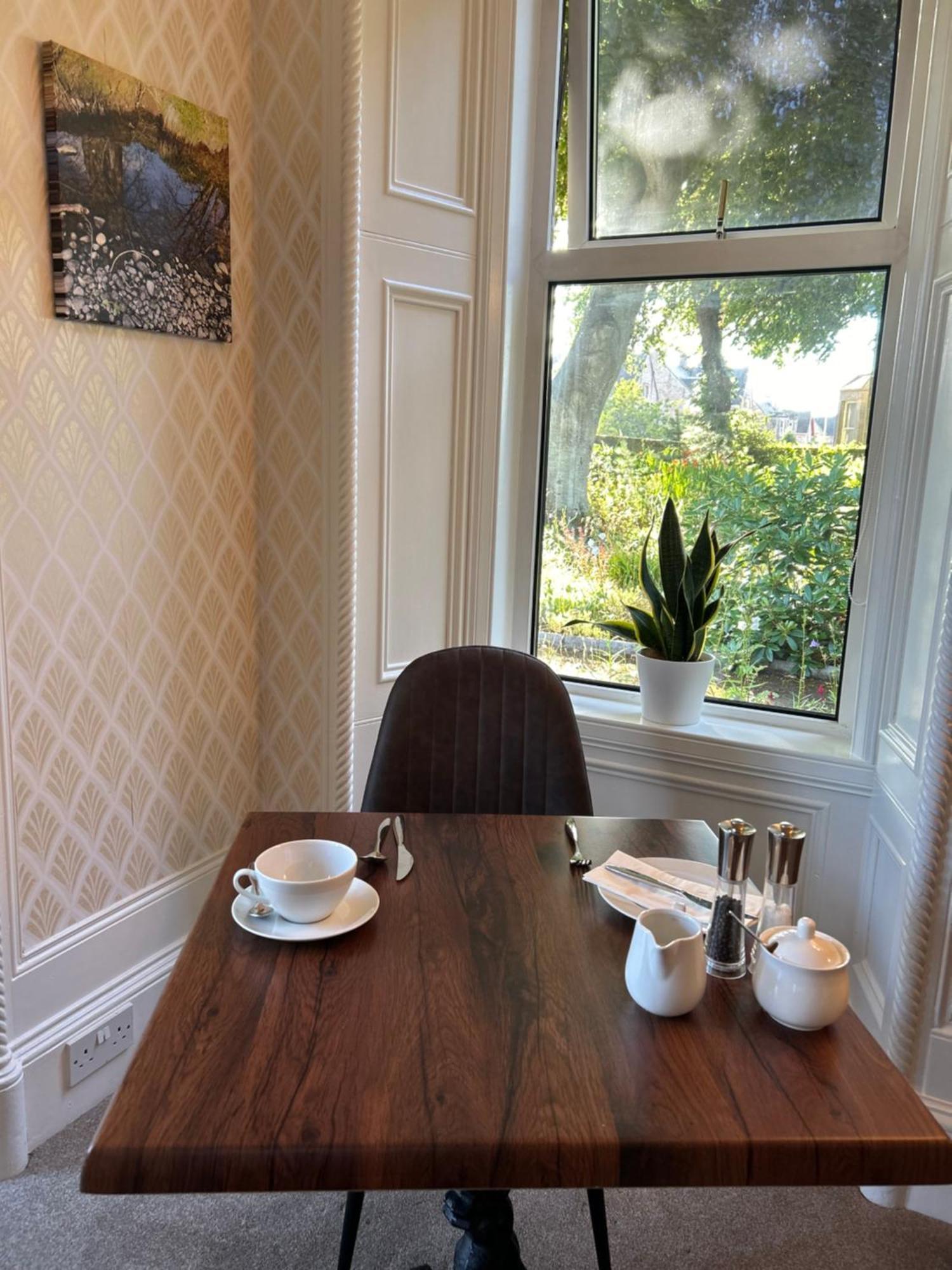 Glen Lyon Lodge Bed And Breakfast Нэрн Экстерьер фото