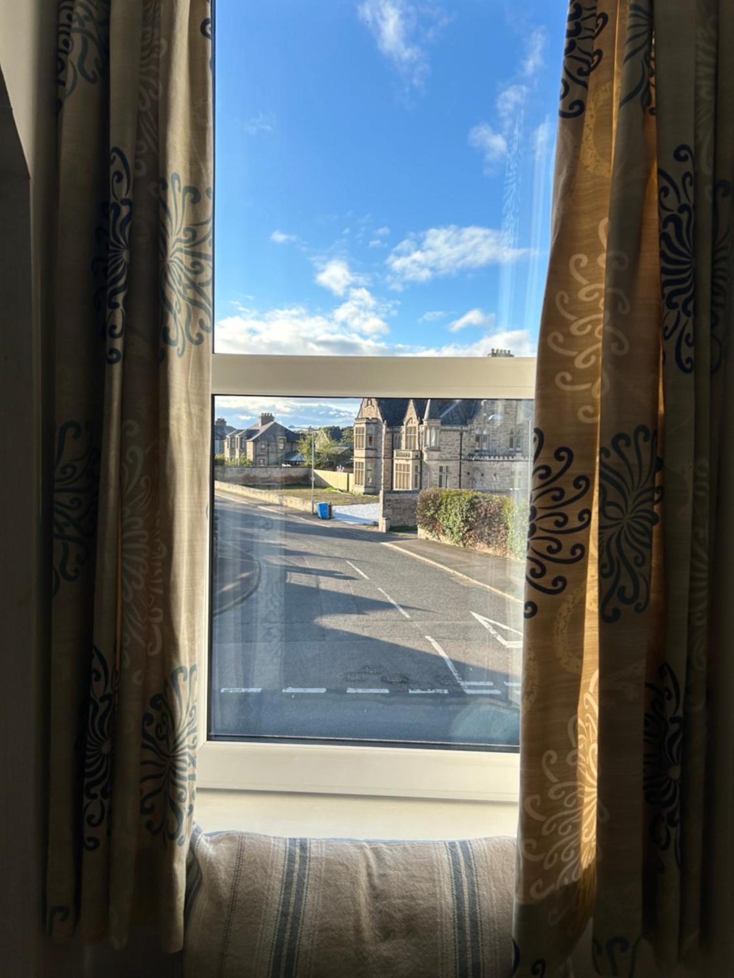 Glen Lyon Lodge Bed And Breakfast Нэрн Экстерьер фото